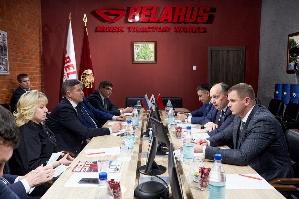 Александр Лукашенко: «В проведении реформ Челябинская область идет по пути Беларуси» 3 Александр Лукашенко: «В проведении реформ Челябинская область идет по пути Беларуси» 3