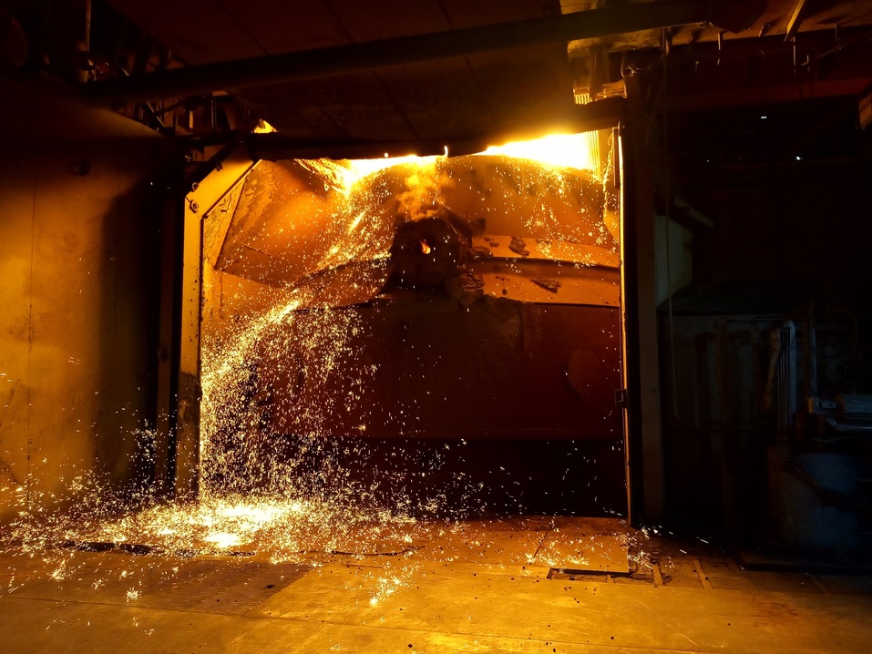 Челябинский металлургический комбинат вложит в экопроекты более 10 млрд рублей. Репортаж 4 Челябинский металлургический комбинат вложит в экопроекты более 10 млрд рублей. Репортаж 4