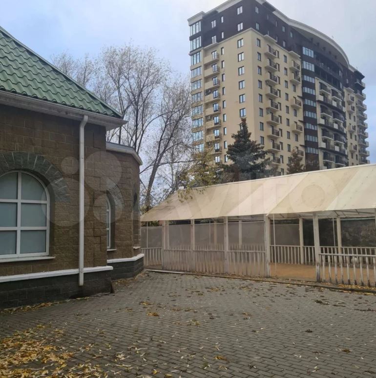 В Челябинске продаётся элитный коттедж возле городского бора 2 В Челябинске продаётся элитный коттедж возле городского бора 2