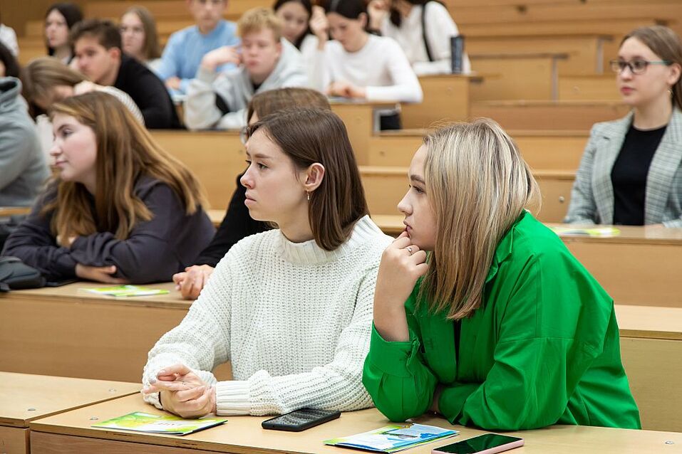 «Перешли на VR». Как прогрессируют институты УрГЭУ 1 «Перешли на VR». Как прогрессируют институты УрГЭУ 1