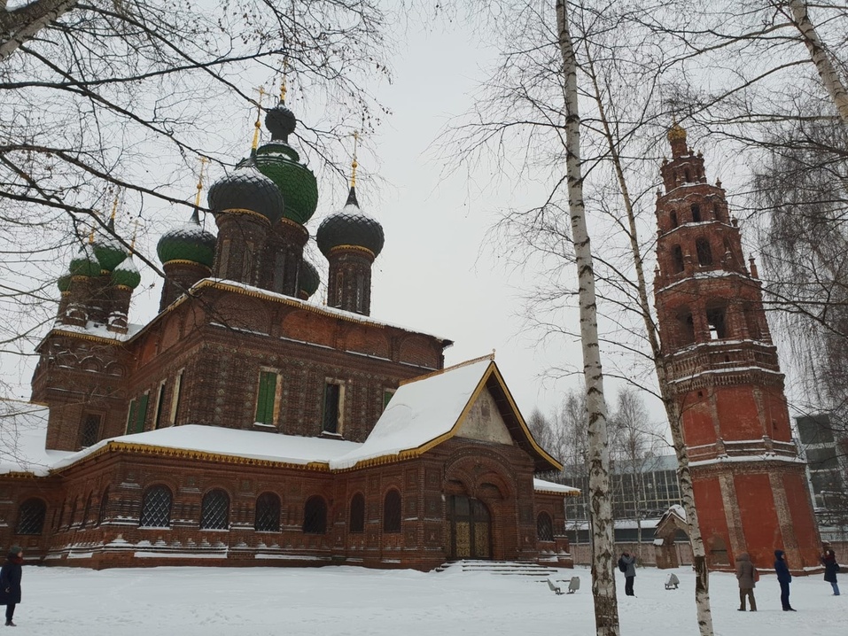 Как доехать до вотчины Деда Мороза, встретив Новый год под курантами Спасской башни 12 Как доехать до вотчины Деда Мороза, встретив Новый год под курантами Спасской башни 12