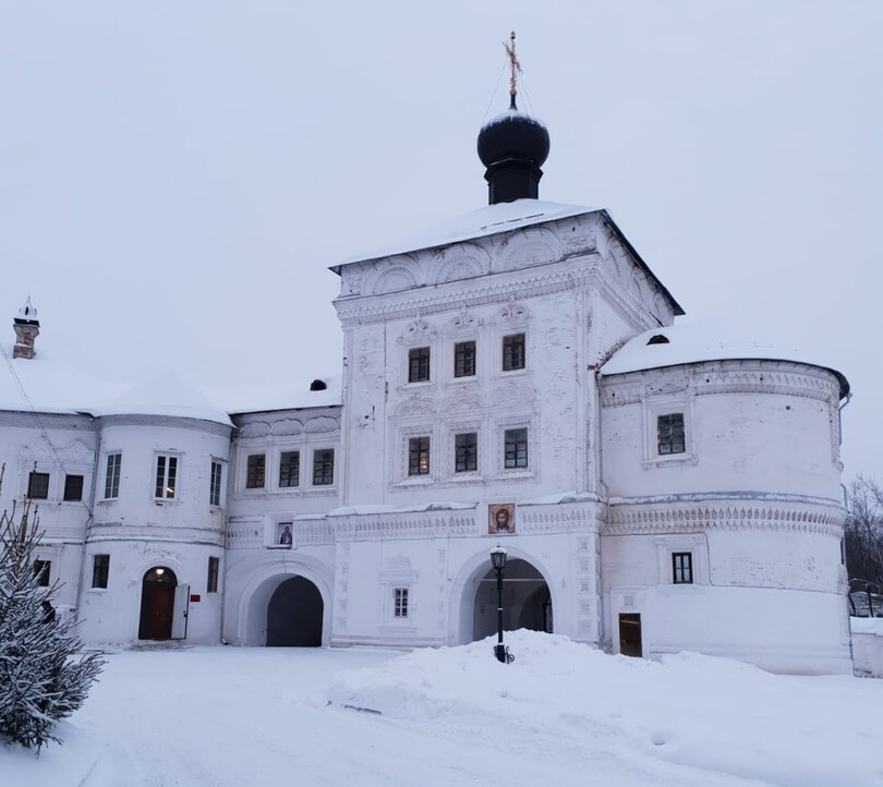 Как доехать до вотчины Деда Мороза, встретив Новый год под курантами Спасской башни 21 Как доехать до вотчины Деда Мороза, встретив Новый год под курантами Спасской башни 21