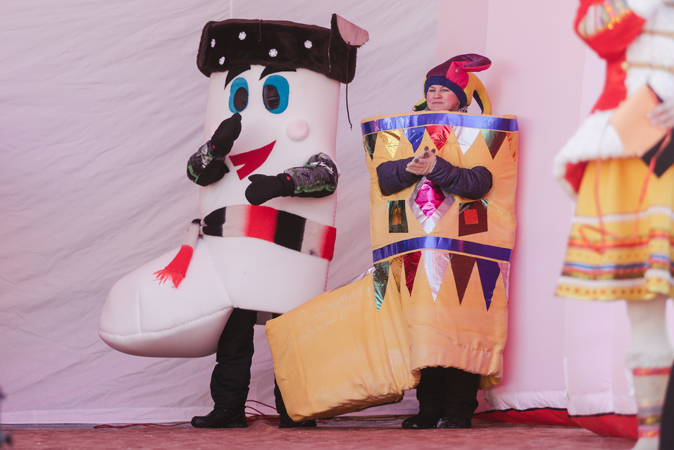 Южноуральцев приглашают на фестиваль народного творчества и ремесел «Уральские валенки»
3 Южноуральцев приглашают на фестиваль народного творчества и ремесел «Уральские валенки»
3