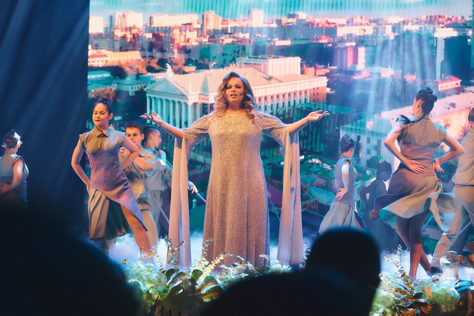 «Яркий драйвер в первый день зимы»: как прошла церемония премии «Человек года — 2022» 9 «Яркий драйвер в первый день зимы»: как прошла церемония премии «Человек года — 2022» 9