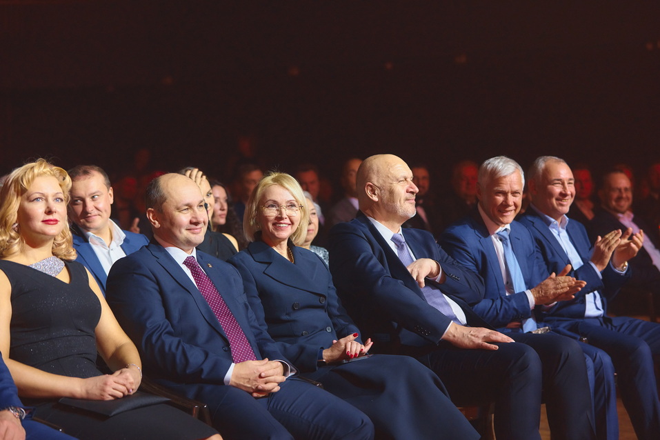 «Яркий драйвер в первый день зимы»: как прошла церемония премии «Человек года — 2022» 18 «Яркий драйвер в первый день зимы»: как прошла церемония премии «Человек года — 2022» 18