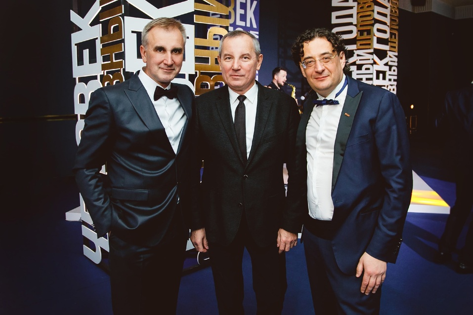 «Яркий драйвер в первый день зимы»: как прошла церемония премии «Человек года — 2022» 35 «Яркий драйвер в первый день зимы»: как прошла церемония премии «Человек года — 2022» 35