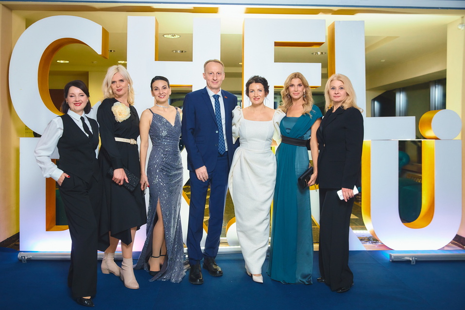 «Яркий драйвер в первый день зимы»: как прошла церемония премии «Человек года — 2022» 36 «Яркий драйвер в первый день зимы»: как прошла церемония премии «Человек года — 2022» 36