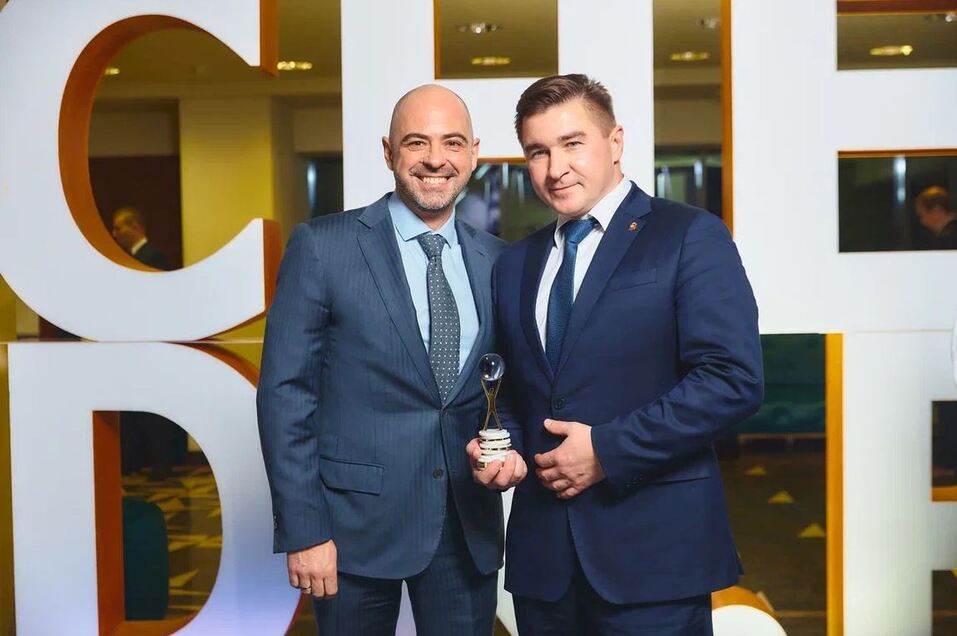 «Яркий драйвер в первый день зимы»: как прошла церемония премии «Человек года — 2022» 33 «Яркий драйвер в первый день зимы»: как прошла церемония премии «Человек года — 2022» 33