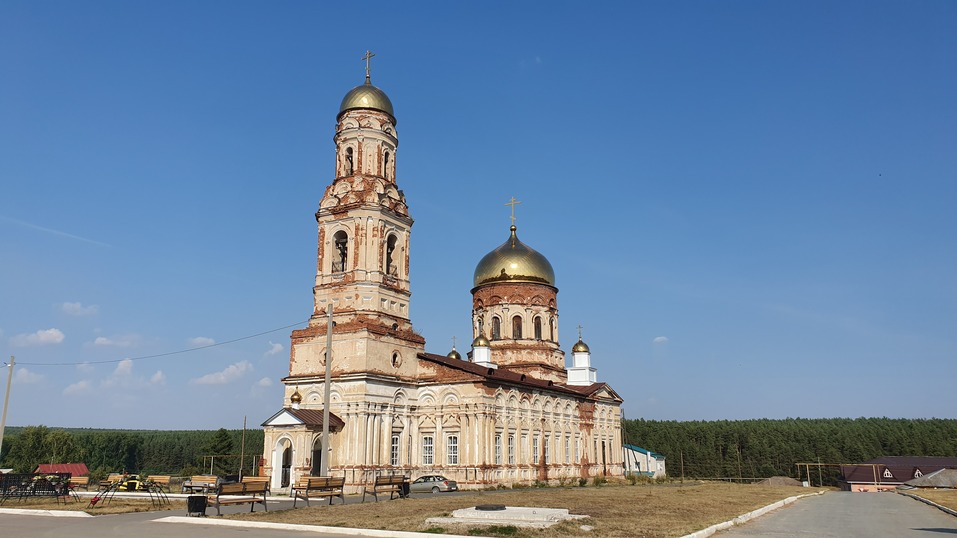 «Люди с палатками денег нам не принесут». Как туристские тропы на Урале выросли до КРТ 20 «Люди с палатками денег нам не принесут». Как туристские тропы на Урале выросли до КРТ 20
