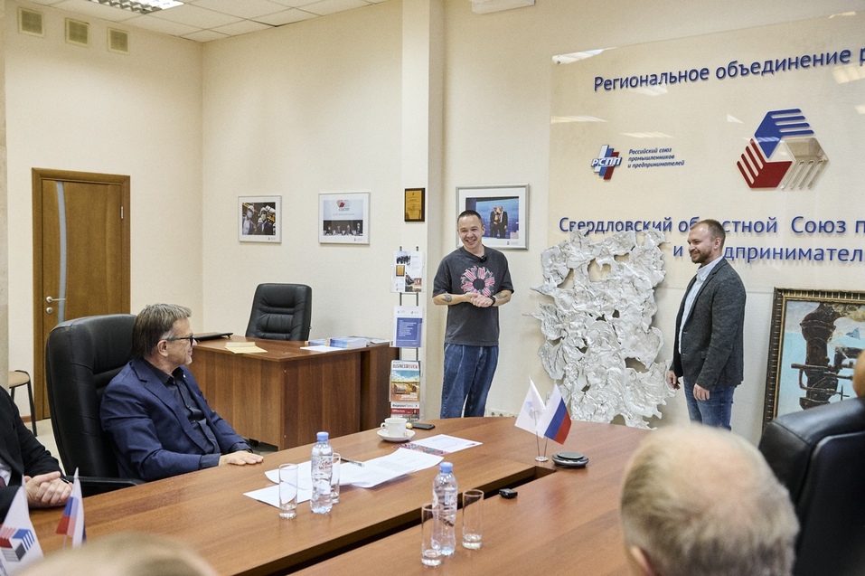 Лоты предаукциона Екатерининской Ассамблеи вручили покупателям 3 Лоты предаукциона Екатерининской Ассамблеи вручили покупателям 3