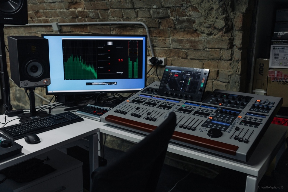 В Екатеринбурге появилось место для производства клипов, подкастов, кукол и арт-объектов 1 В Екатеринбурге появилось место для производства клипов, подкастов, кукол и арт-объектов 1