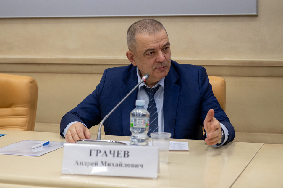 «Норникель» и СО РАН подводят итоги масштабного исследования биоразнообразия
2 «Норникель» и СО РАН подводят итоги масштабного исследования биоразнообразия
2