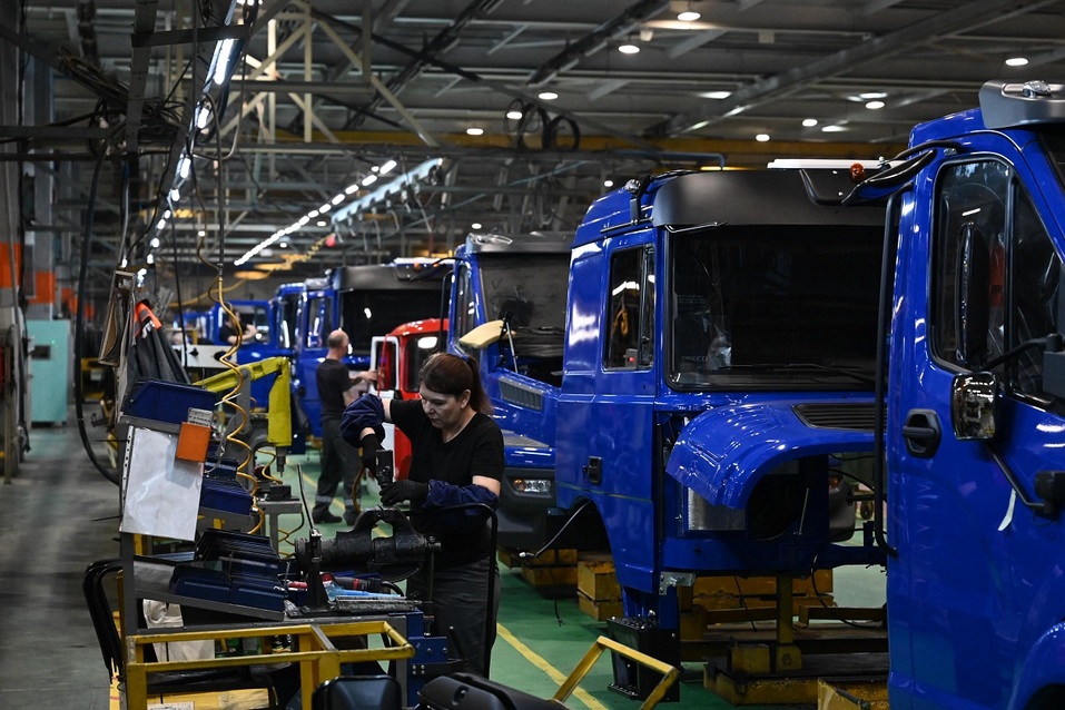 «Человек года» Павел Яковлев — о рекордном выпуске автомобилей и строительстве микрорайона 5 «Человек года» Павел Яковлев — о рекордном выпуске автомобилей и строительстве микрорайона 5