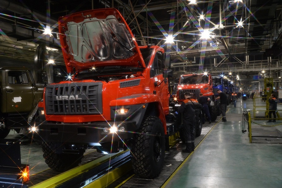 «Человек года» Павел Яковлев — о рекордном выпуске автомобилей и строительстве микрорайона 2 «Человек года» Павел Яковлев — о рекордном выпуске автомобилей и строительстве микрорайона 2