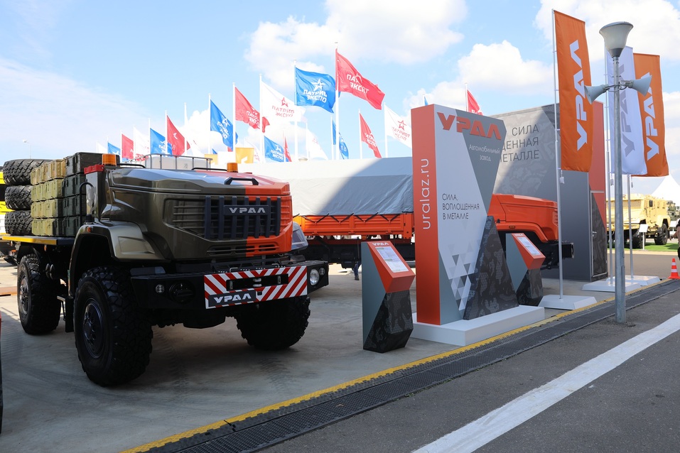 «Человек года» Павел Яковлев — о рекордном выпуске автомобилей и строительстве микрорайона 3 «Человек года» Павел Яковлев — о рекордном выпуске автомобилей и строительстве микрорайона 3