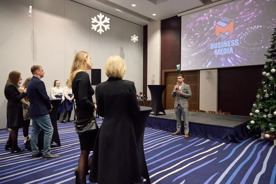 Челябинская компания разыграла сертификат на миллион рублей в преддверии Нового года 7 Челябинская компания разыграла сертификат на миллион рублей в преддверии Нового года 7