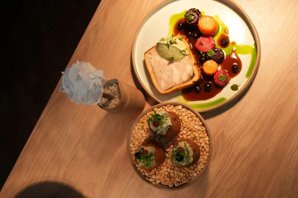 Печёный мозг, свекольный бархат и посикунчики: в Челябинске стартовал гастрофестиваль АУК 3 Печёный мозг, свекольный бархат и посикунчики: в Челябинске стартовал гастрофестиваль АУК 3