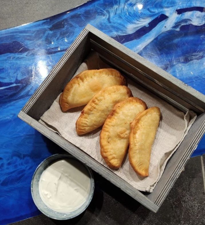 Печёный мозг, свекольный бархат и посикунчики: в Челябинске стартовал гастрофестиваль АУК 4 Печёный мозг, свекольный бархат и посикунчики: в Челябинске стартовал гастрофестиваль АУК 4