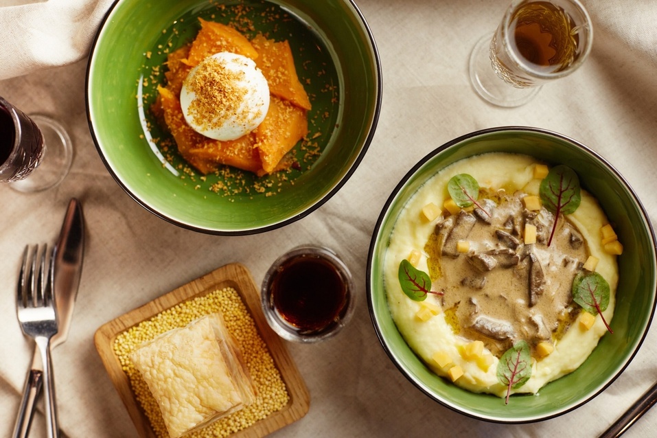 Печёный мозг, свекольный бархат и посикунчики: в Челябинске стартовал гастрофестиваль АУК 7 Печёный мозг, свекольный бархат и посикунчики: в Челябинске стартовал гастрофестиваль АУК 7