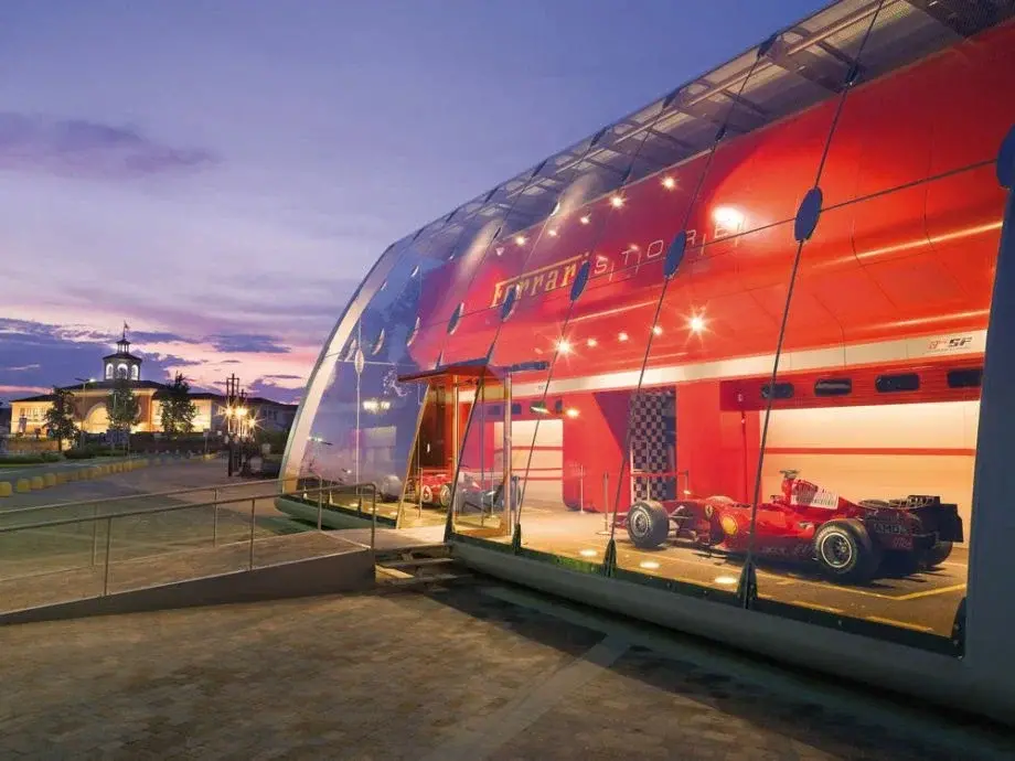 Архитекторы бутиков Ferrari создали дизайн интерьеров для здания в Челябинске 4 Архитекторы бутиков Ferrari создали дизайн интерьеров для здания в Челябинске 4