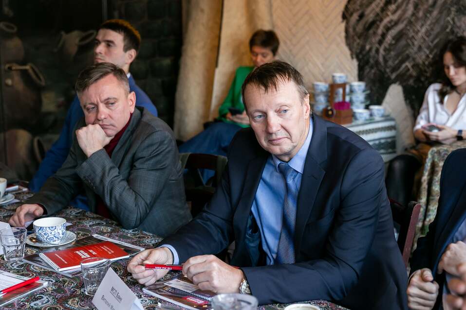 «Санкции — не против отдельного банка, а против всего финансового сектора»
23 «Санкции — не против отдельного банка, а против всего финансового сектора»
23