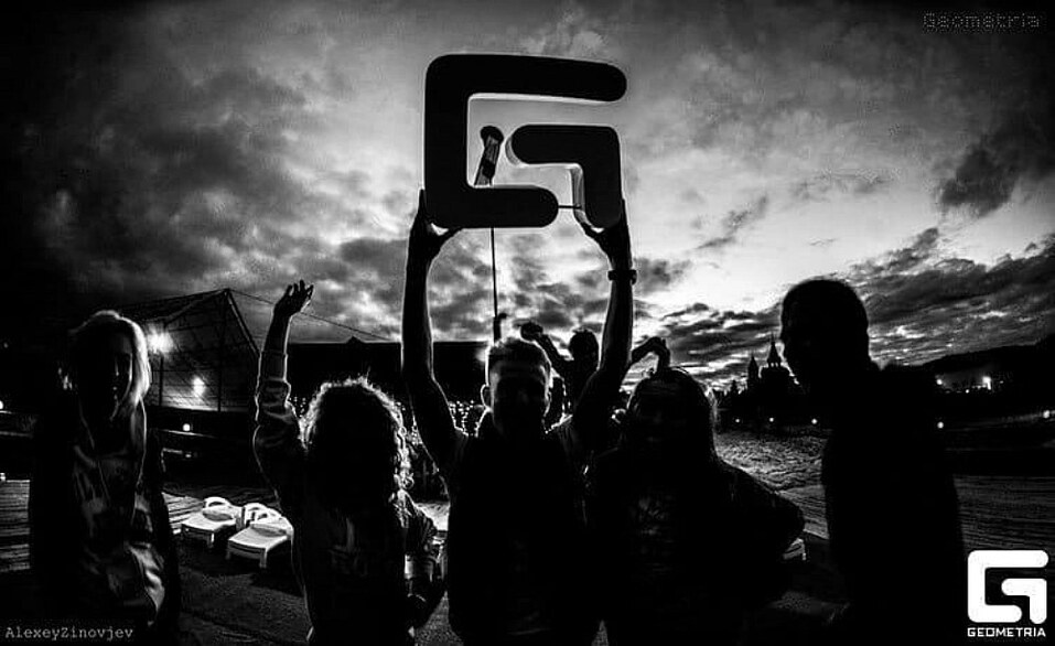 Новая GEOMETRIA — гид по всему модному, интересному и актуальному 4 Новая GEOMETRIA — гид по всему модному, интересному и актуальному 4