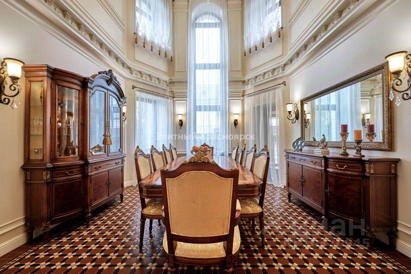 «Удивительное рядом»: коттедж за 98 млн продают в Горном
1 «Удивительное рядом»: коттедж за 98 млн продают в Горном
1