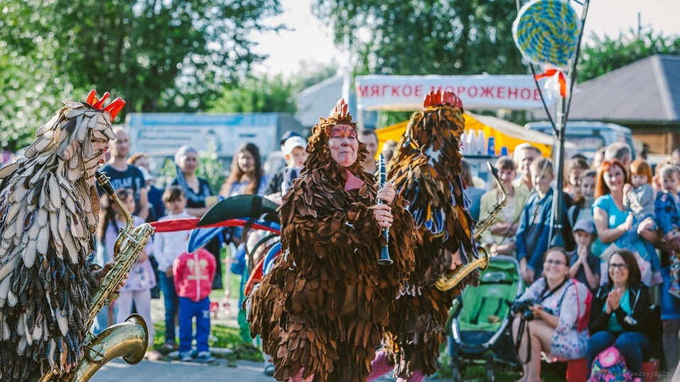 Фестиваль уличных театров переезжает на тюменскую пешеходную улицу 4 Фестиваль уличных театров переезжает на тюменскую пешеходную улицу 4