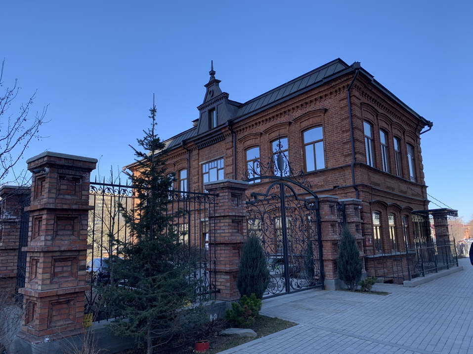 «Стоят в запустении или обвешаны рекламой». Как в Екатеринбурге решается вопрос с ОКН? 7 «Стоят в запустении или обвешаны рекламой». Как в Екатеринбурге решается вопрос с ОКН? 7