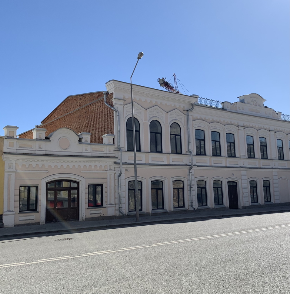 «Стоят в запустении или обвешаны рекламой». Как в Екатеринбурге решается вопрос с ОКН? 1 «Стоят в запустении или обвешаны рекламой». Как в Екатеринбурге решается вопрос с ОКН? 1