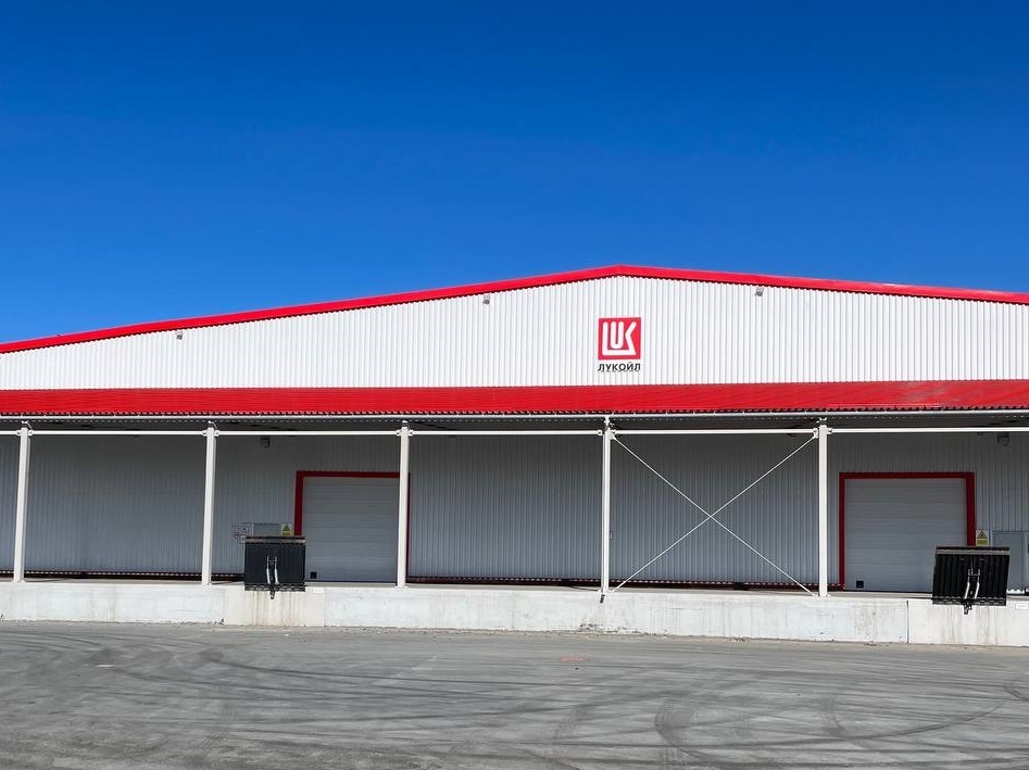 «Лукойл» построил под Тюменью огромный склад для смазочных материалов 1 «Лукойл» построил под Тюменью огромный склад для смазочных материалов 1