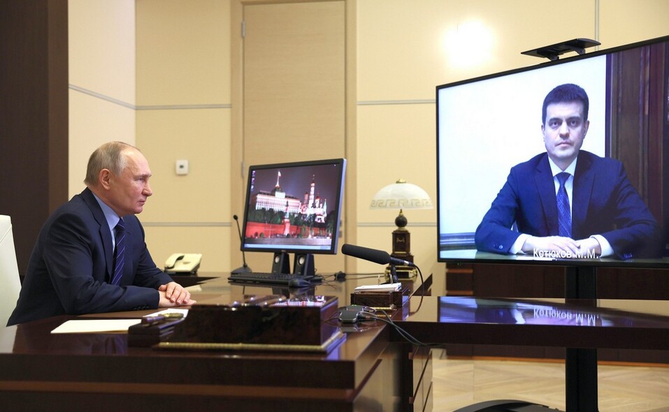 Михаила Котюкова назначили исполняющим обязанности губернатора Красноярского края
1 Михаила Котюкова назначили исполняющим обязанности губернатора Красноярского края
1