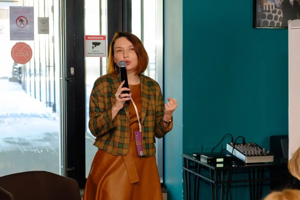 В поисках надежных опор: каким был форум «108+ родителей» в 2023
14 В поисках надежных опор: каким был форум «108+ родителей» в 2023
14