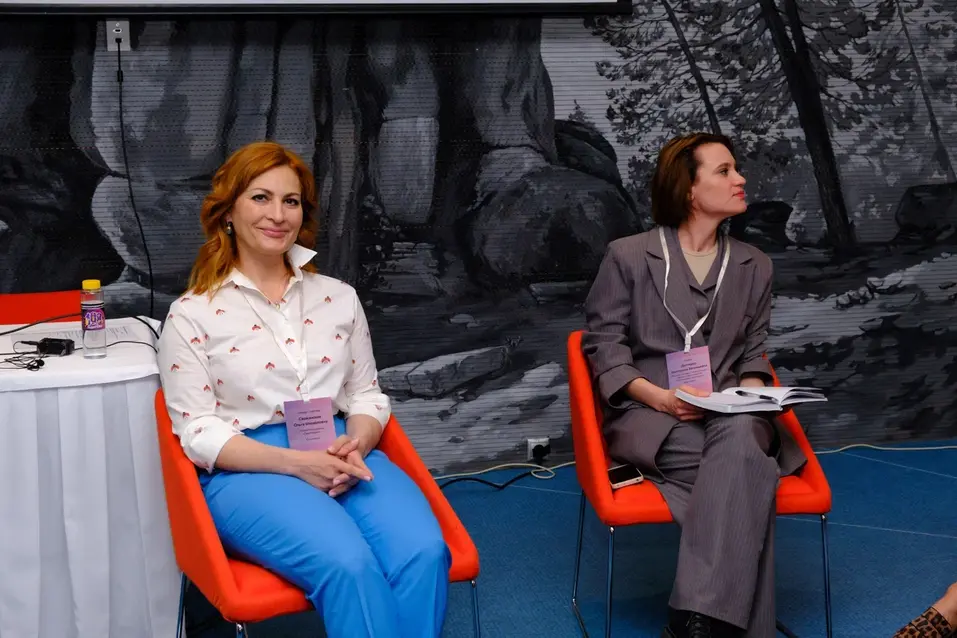 В поисках надежных опор: каким был форум «108+ родителей» в 2023
16 В поисках надежных опор: каким был форум «108+ родителей» в 2023
16