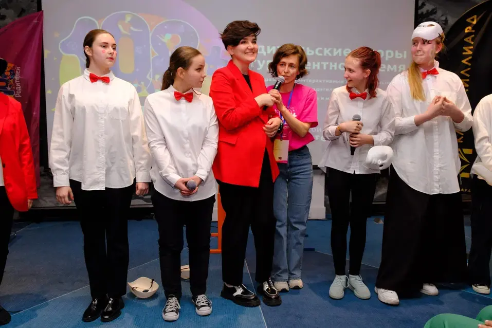 В поисках надежных опор: каким был форум «108+ родителей» в 2023
19 В поисках надежных опор: каким был форум «108+ родителей» в 2023
19