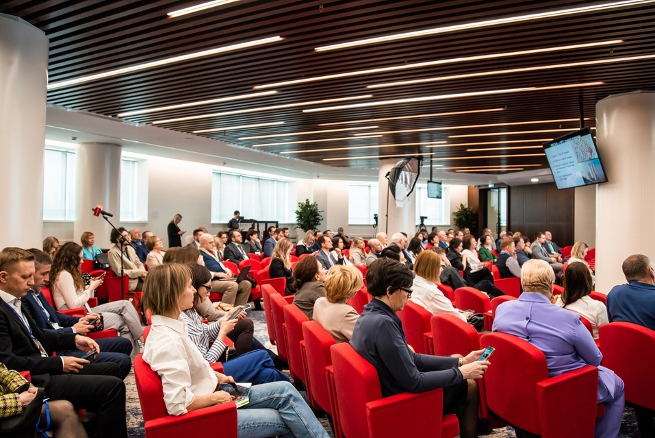 О будущем — в настоящем. Итоги бизнес-форума «Будущее города. Векторы развития 2023» 5 О будущем — в настоящем. Итоги бизнес-форума «Будущее города. Векторы развития 2023» 5