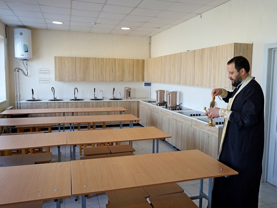 На мебельной фабрике под Челябинском будут использовать труд заключенных 1 На мебельной фабрике под Челябинском будут использовать труд заключенных 1