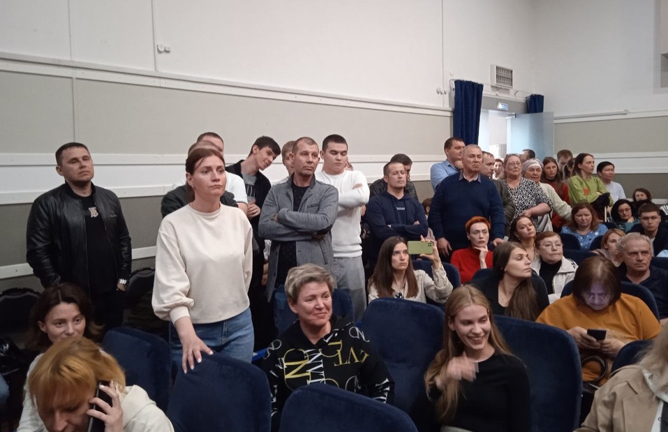 Публичные слушания в Челябинске прошли со скандалом. Видео 2 Публичные слушания в Челябинске прошли со скандалом. Видео 2