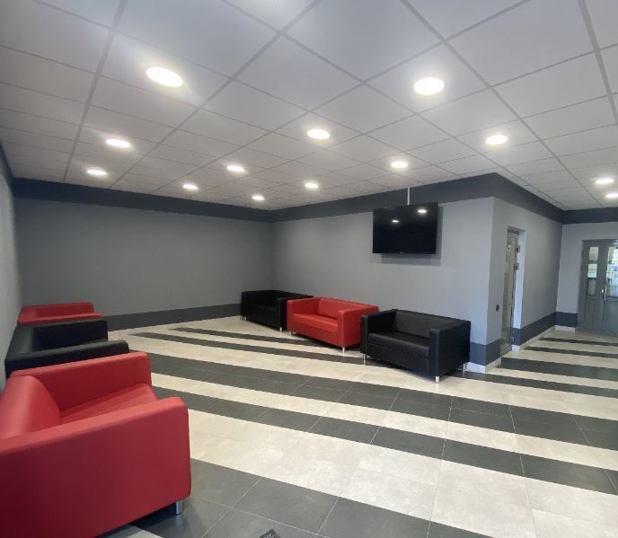 В Челябинске выставили на продажу частный каток 2 В Челябинске выставили на продажу частный каток 2