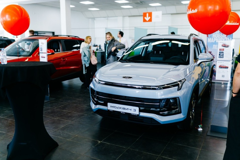 В Челябинске презентовали новый отечественный кроссовер Москвич 3 5 В Челябинске презентовали новый отечественный кроссовер Москвич 3 5