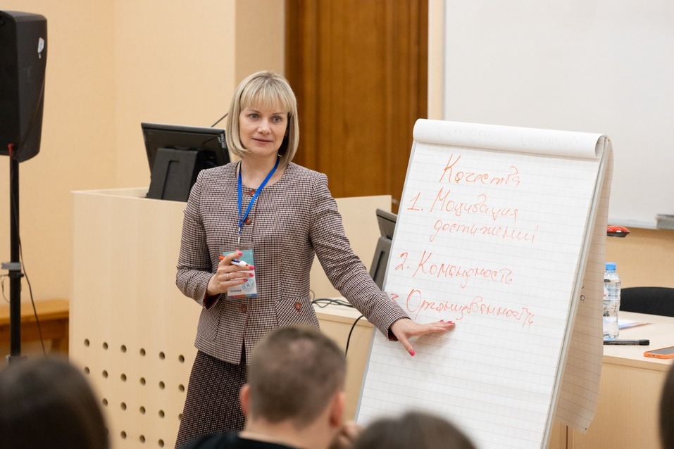 «Хотят перспектив, интересной работы и денег». Как прошло «Время карьеры» в УрФУ 2 «Хотят перспектив, интересной работы и денег». Как прошло «Время карьеры» в УрФУ 2