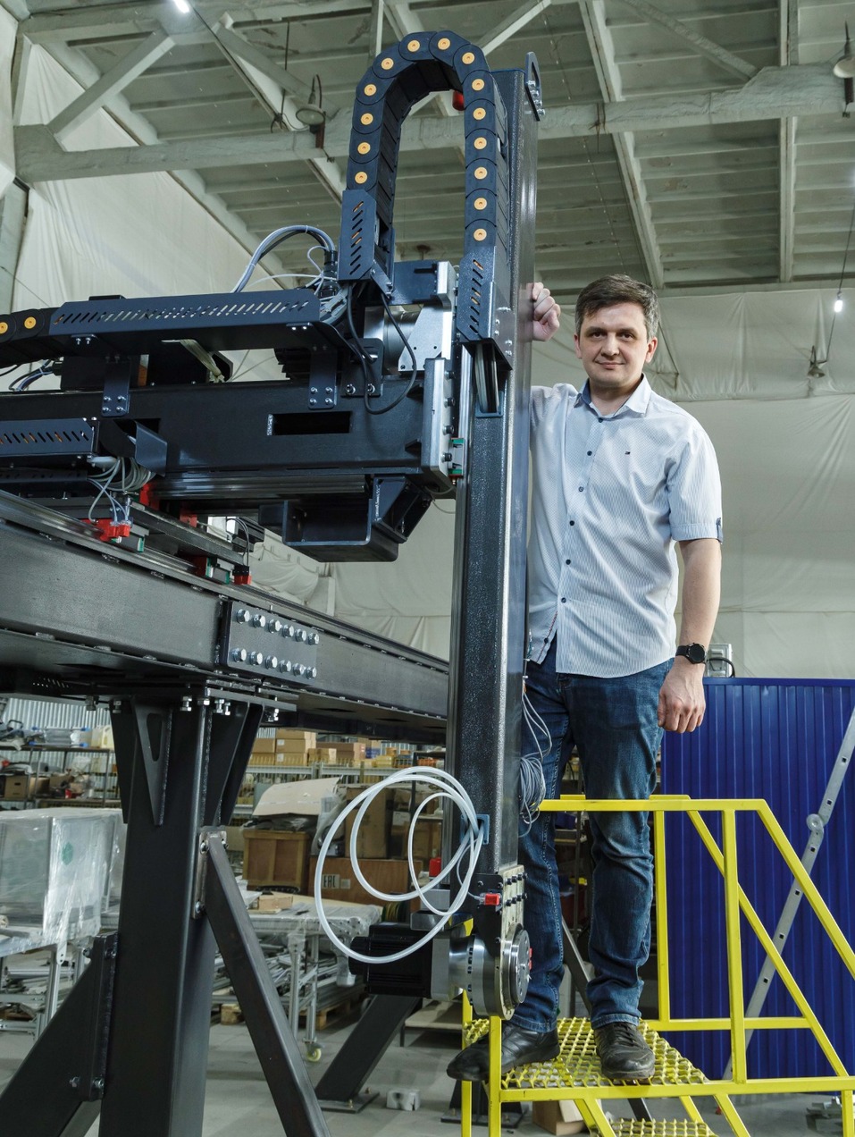 Михаил Григорьев: робот должен быть неутомимо умным и рационально красивым! 1 Михаил Григорьев: робот должен быть неутомимо умным и рационально красивым! 1