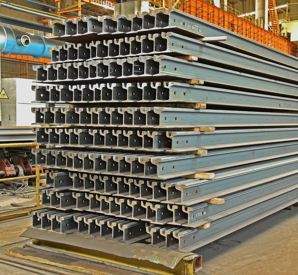 Для себя — как для Москвы: в Челябинске сделали рельсы для ремонта трамвайных путей. Фото 3 Для себя — как для Москвы: в Челябинске сделали рельсы для ремонта трамвайных путей. Фото 3