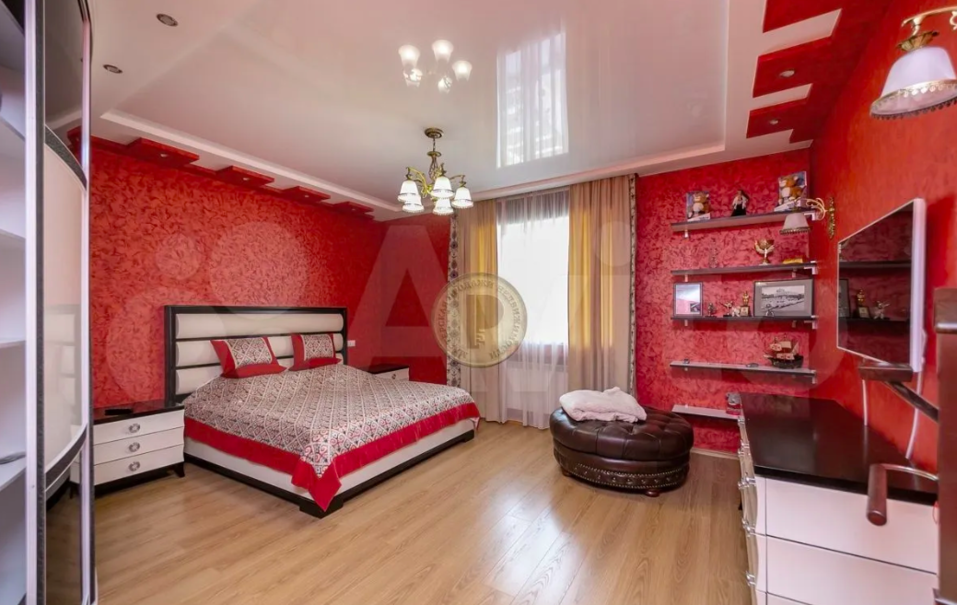 Дом за 85 млн остается самым дорогим среди продающихся в Красноярске коттеджей
3 Дом за 85 млн остается самым дорогим среди продающихся в Красноярске коттеджей
3