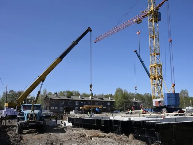 «Выделить региону средства». Путин велел добавить Уралу денег на самые важные стройки 1 «Выделить региону средства». Путин велел добавить Уралу денег на самые важные стройки 1