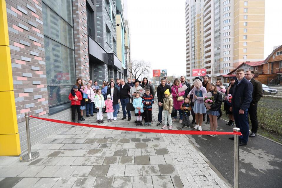 «Выделить региону средства». Путин велел добавить Уралу денег на самые важные стройки 2 «Выделить региону средства». Путин велел добавить Уралу денег на самые важные стройки 2