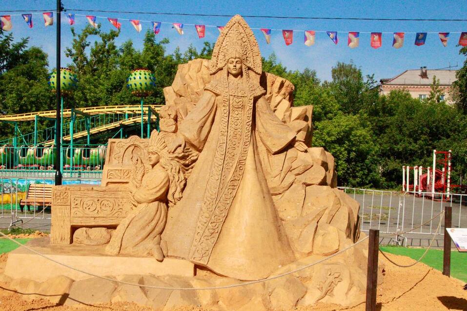 В челябинском парке Пушкина стартовал фестиваль песочной скульптуры. Фото 5 В челябинском парке Пушкина стартовал фестиваль песочной скульптуры. Фото 5