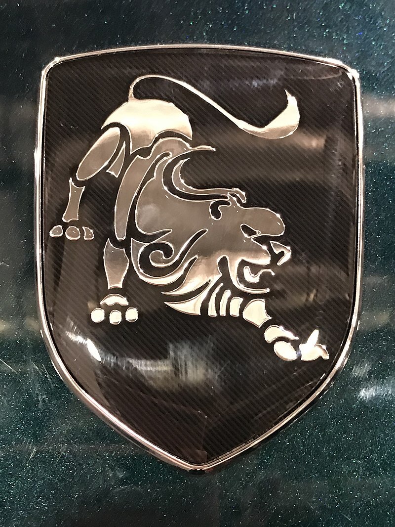 Логотип компании — «Могучий лев» Логотип компании — «Могучий лев»