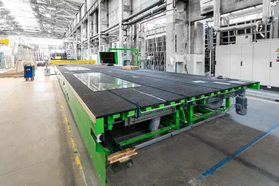 Челябинцы запустили первое в России производство сверхбольшого архитектурного стекла 1 Челябинцы запустили первое в России производство сверхбольшого архитектурного стекла 1