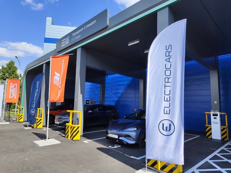 Первая в России: в Челябинске открылась сверхбыстрая электрозаправка 1 Первая в России: в Челябинске открылась сверхбыстрая электрозаправка 1